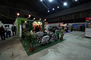 Targi Murator Expo Jesień 2010. Na  pierwszym planie dodatkowa atrakcja wystawy targowej -  Motocykl Harley-Davidson. Stoisko MDecor  po prawej